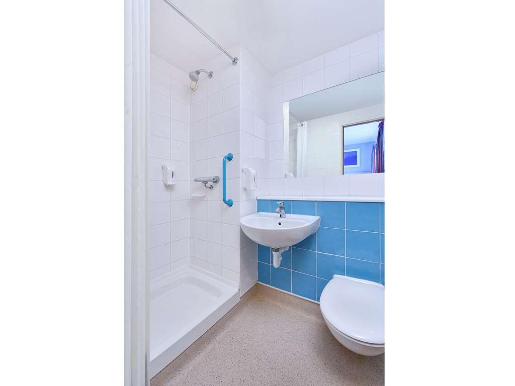 Travelodge Peterborough Central Rum bild